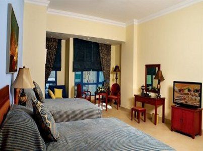 إل سافير فندق 4*