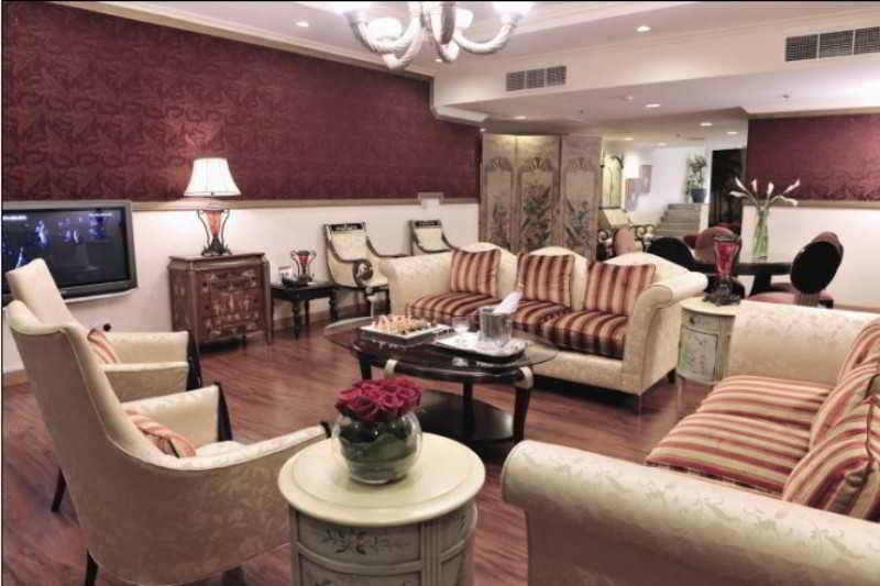 إل سافير
